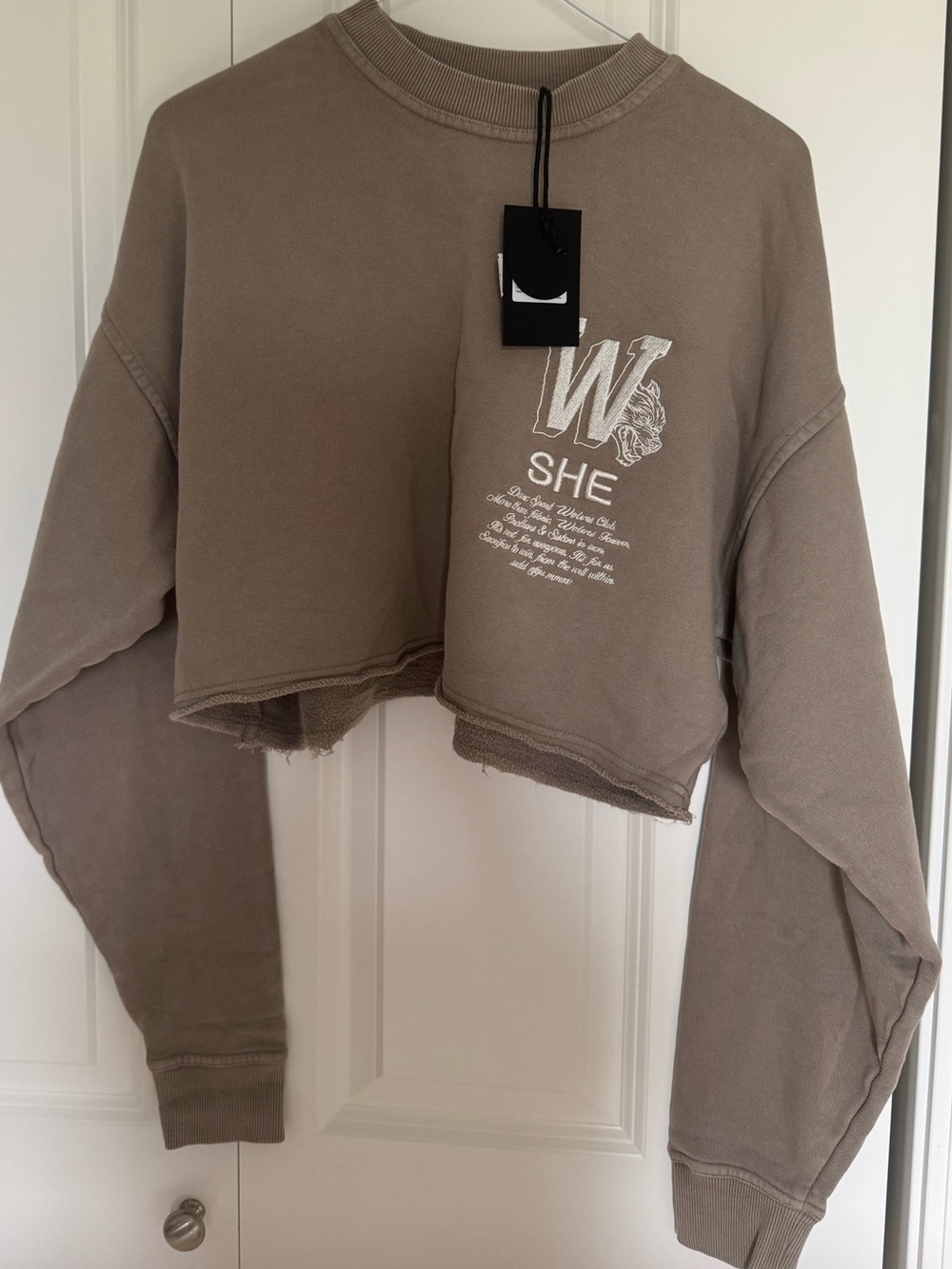 Darc Sport NWT Sweatshirt Womens Small SHE Cropped Crewneck